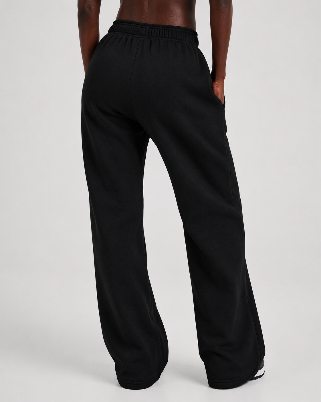 ACT⚡️VE Varsity Wide-Leg Sweatpants – Black