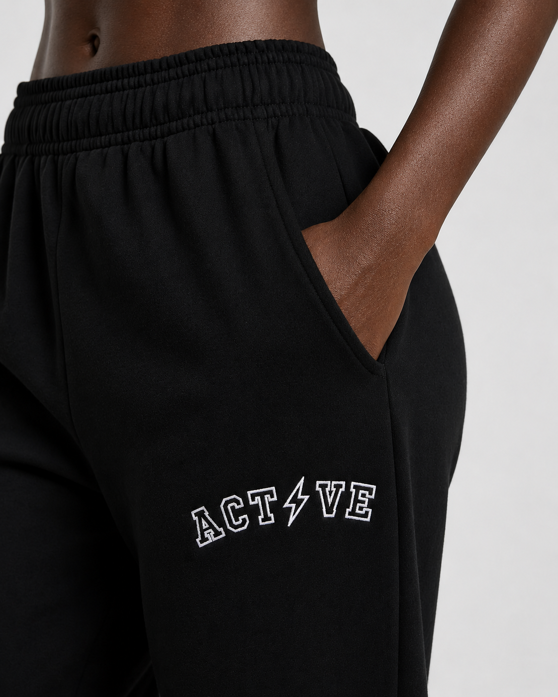 ACT⚡️VE Varsity Wide-Leg Sweatpants – Black